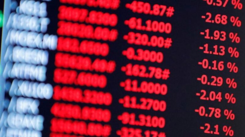 Bolsa sobe quase 3% e fecha no maior nível desde maio