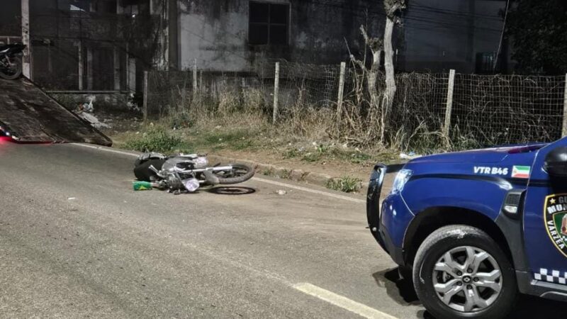 Motociclista morre após perder controle da direção e bater contra poste em avenida de VG