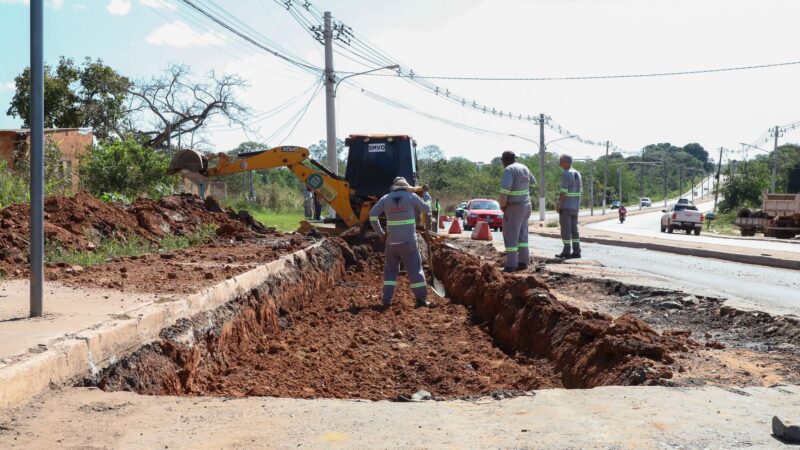 Prefeitura inicia manutenção emergencial na Avenida Leôncio Lopes