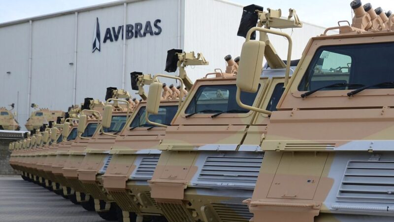 Presidente defende investimento nas Forças Armadas