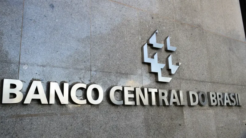 Receita Federal e Banco Central são autorizados a realizar concursos