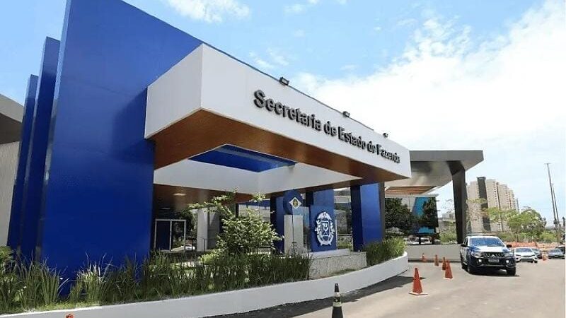 TJ suspende concurso com salário de R$ 33 mil e determina posse de 15 fiscais aprovados em 2001