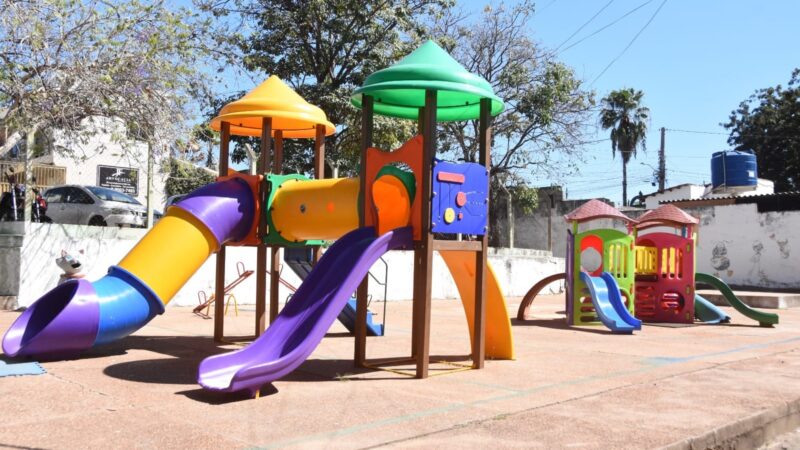 Volta às aulas em todas unidades na rede municipal tem início nesta terça-feira