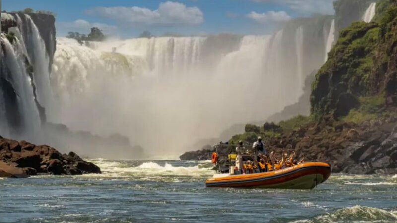 Holandês morre durante passeio de barco nas Cataratas do Iguaçu
