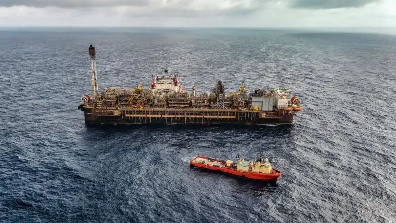 Produção de petróleo e gás no Brasil cresce 14% no 2º trimestre