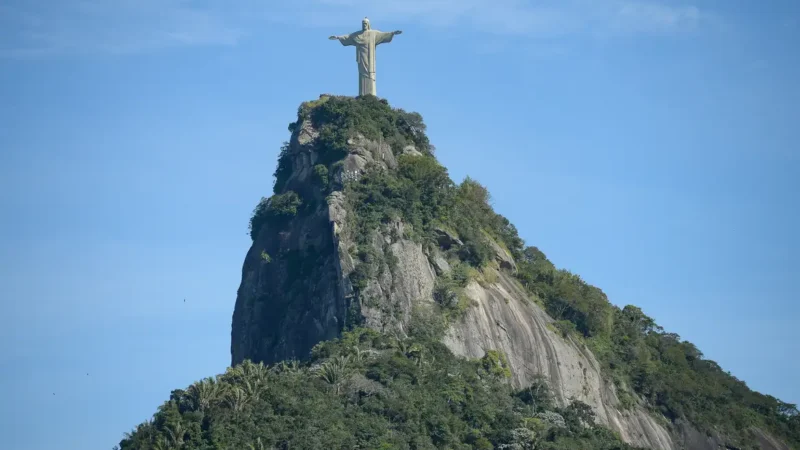 Cristo Redentor terá novas escadas e elevadores de acesso