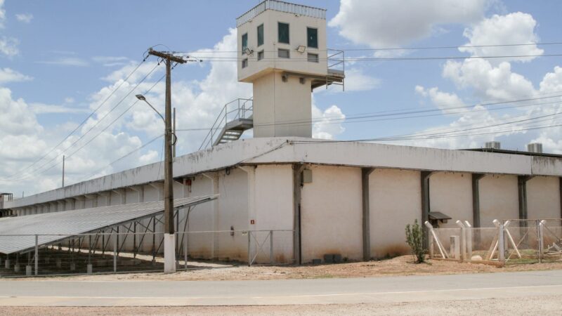 Ação busca garantir atendimento médico contínuo e colchões na PCE