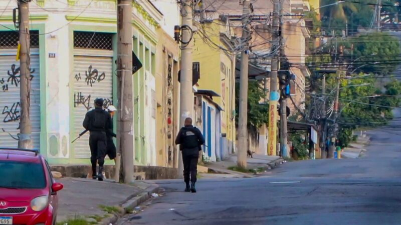 PM do RJ prende 13 em ação contra Comando Vermelho; 4 morreram