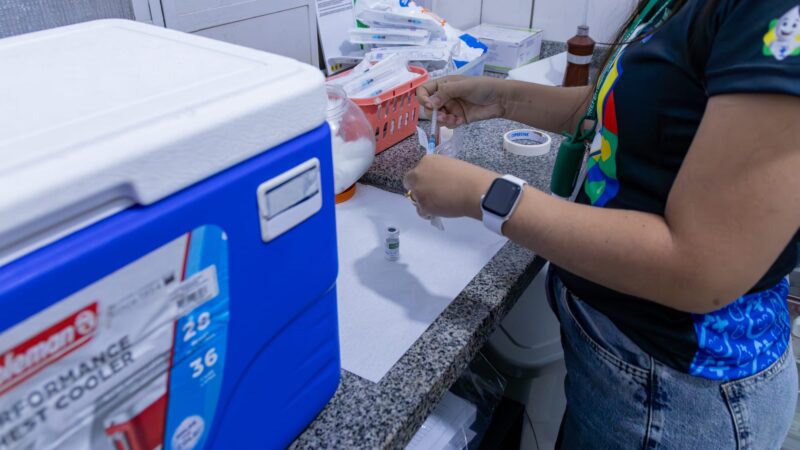 Cuiabá registra queda nos casos de Covid-19, enquanto influenza continua em alta