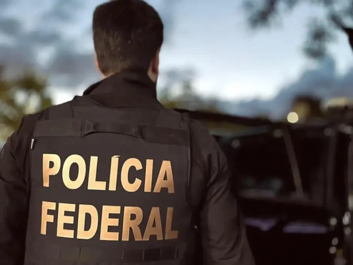 PF apreende 100 kg de droga que iriam para o Complexo do Alemão