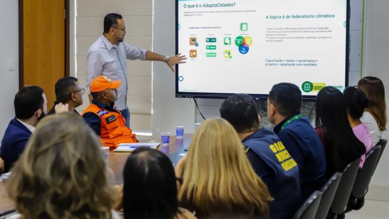 Prefeita mobiliza secretariado para plano contra riscos de alagamentos e queimadas