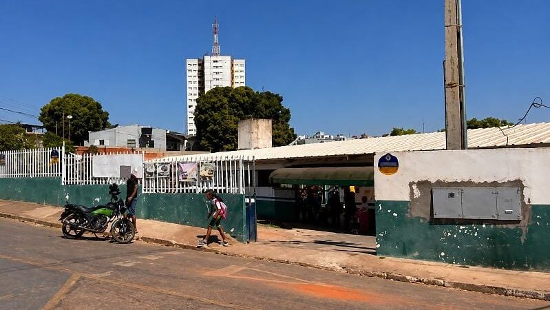 Sete crianças que consumiram veneno em escola seguem internadas em Cuiabá