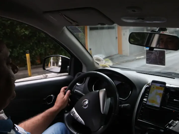 Fazenda analisa mudanças em crédito a motoristas de aplicativos