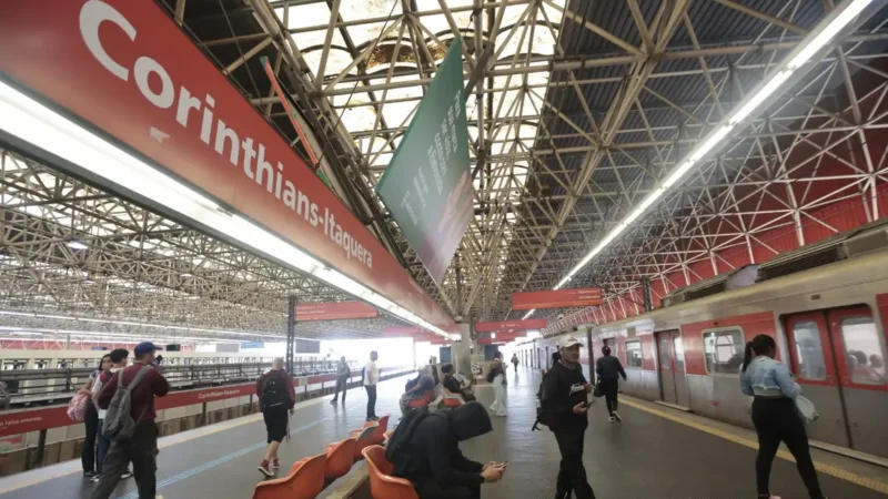 Trabalhadores da CPTM realizam assembleia sobre continuidade da greve