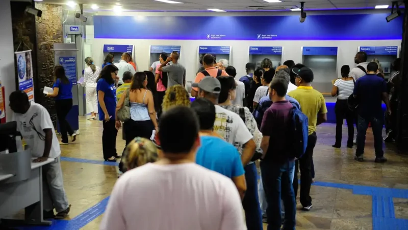 Bancários farão paralisação de 24 horas nesta quinta-feira