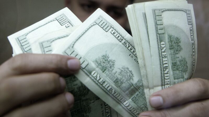 Dólar aproxima-se de R$ 5,17, com notícias do exterior e eleições