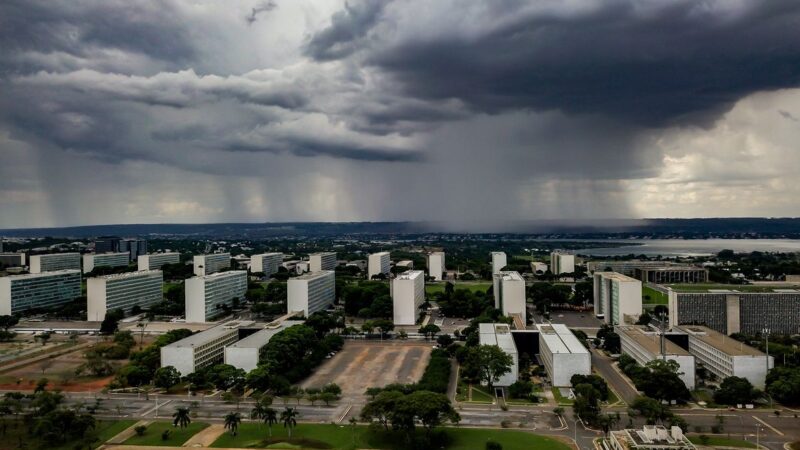 Orçamento de 2027 limita reajuste real de servidores públicos