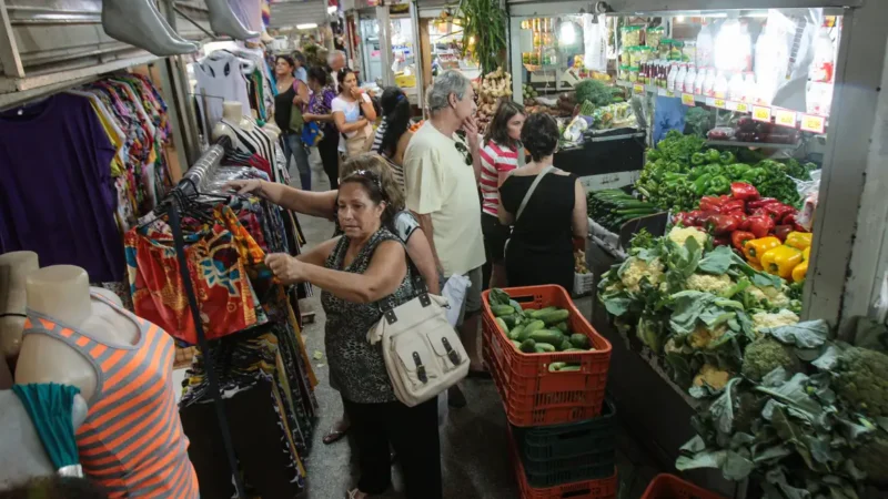 Cortes em auxílios sociais podem gerar retração em cidades do interior