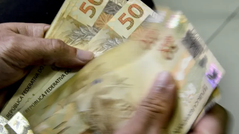 Portaria convoca instituições financeiras para 3ª fase do Desenrola