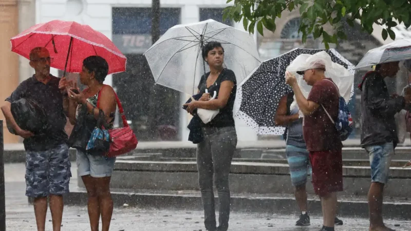 Inmet alerta para chuvas no Norte, Sudeste e Centro-Oeste