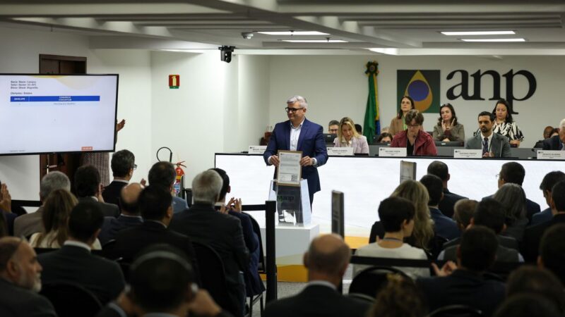 Maior leilão do pré-sal termina com sete dos 13 blocos arrematados